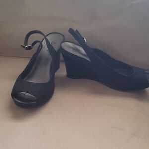Delicious Black Slingback Wedge Sandals